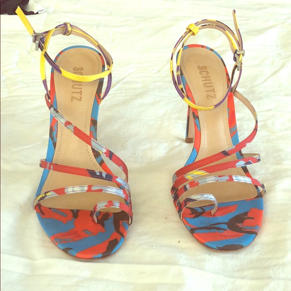 Schutz Linnie heels